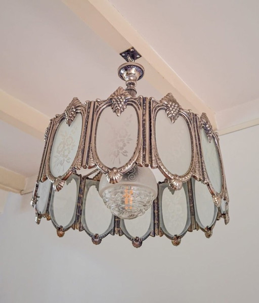 Prachtige verzilverde art deco hanglamp.