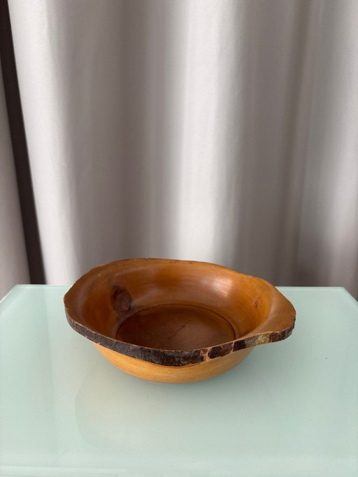 Organic wooden bowl, brown