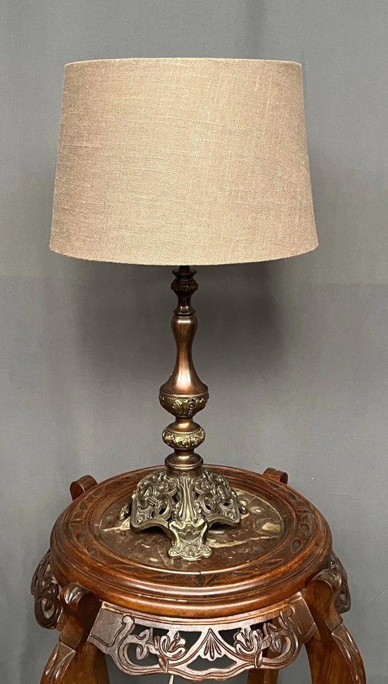 Lampe Renaissance. Bronze. (photo 2 of 6)