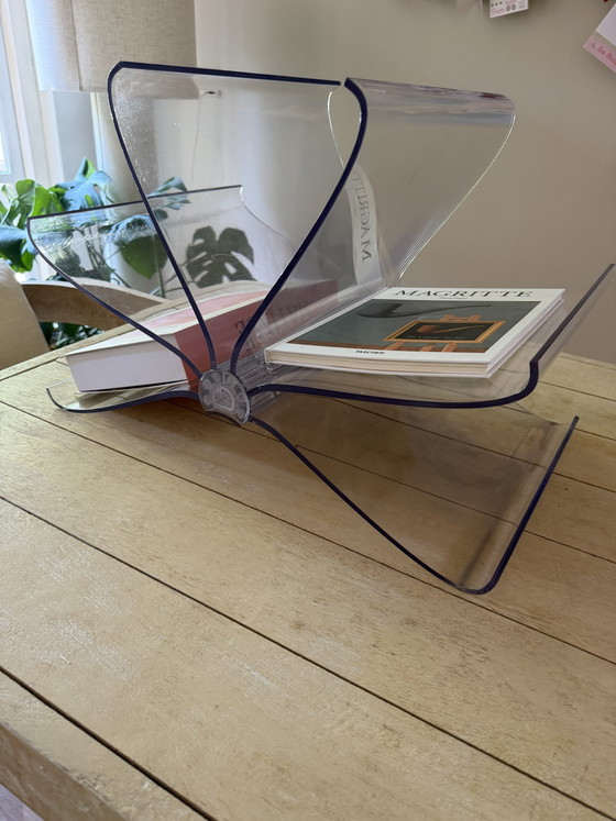 Kartell Reading Basket – Magazine rack, Plastic (photo 2 of 5)
