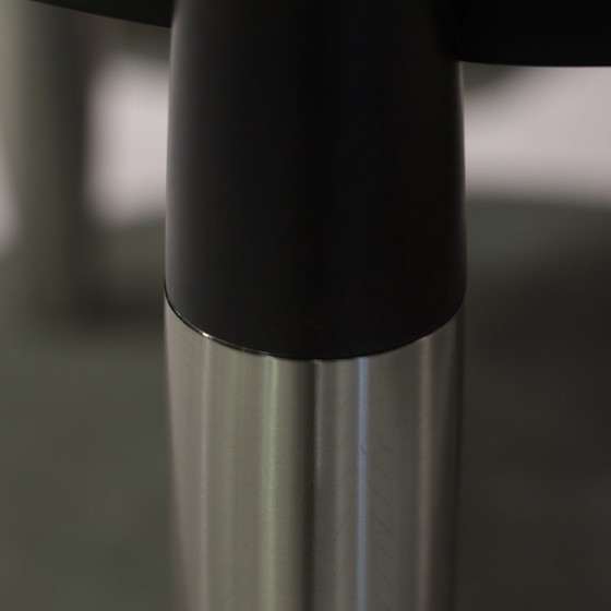 Image 1 of Table d'appoint Giorgetti Roi