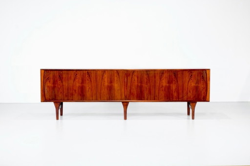 Aparador diseñado por Henning Kjaernulf para Bruno Hansen, Dinamarca, década de 1960. – vitrinekasten, Wood (photo 2 of 20)