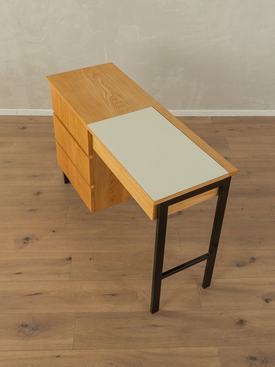 Image 1 of Tocador de los años 60 con cajones