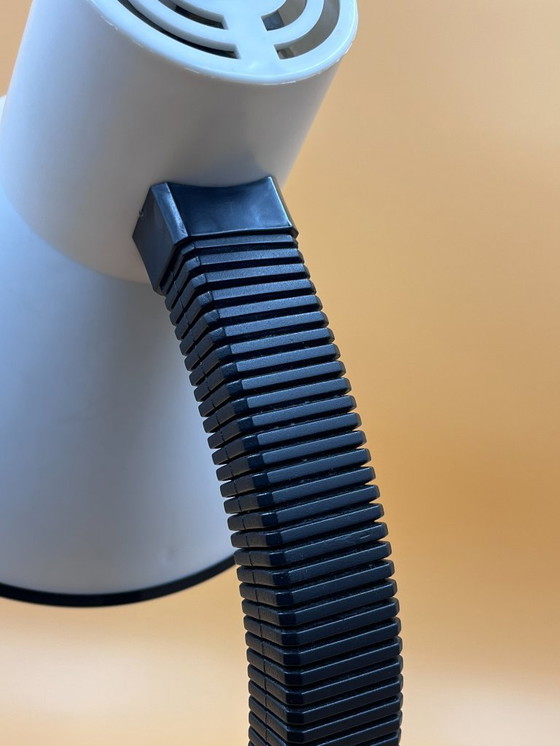 Image 1 of Duo de Lampes de bureau post-moderne « ONE STAND » – années 1980