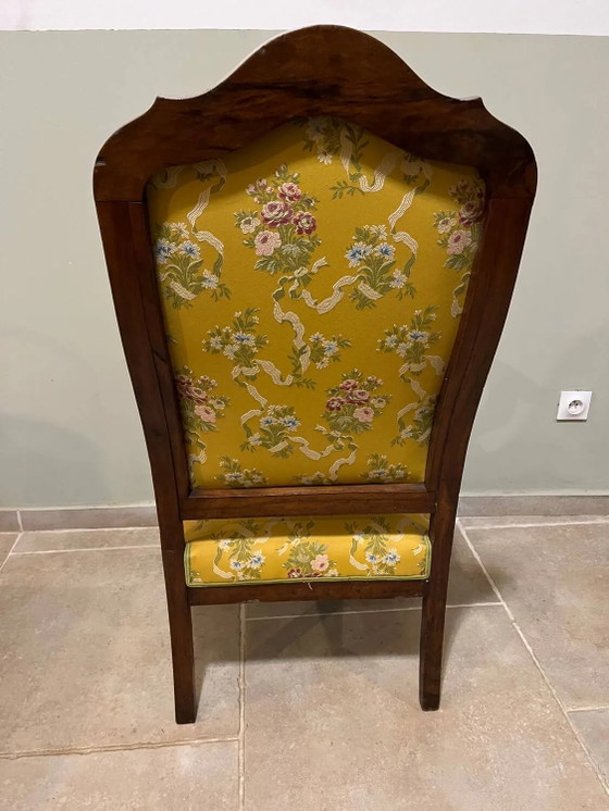 Sessel im Louis XV Stil aus Massivholz, gelber Blumenstoff. – Wood (photo 12 of 16)
