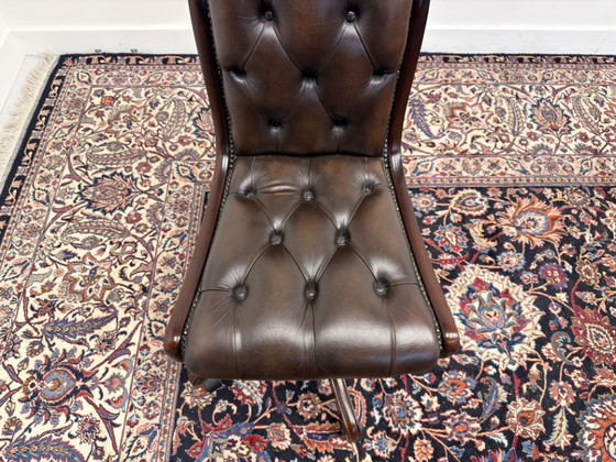 Sedia da ufficio Chesterfield classica inglese senza braccioli – Sedie da ufficio, Leather, Wood (photo 6 of 7)
