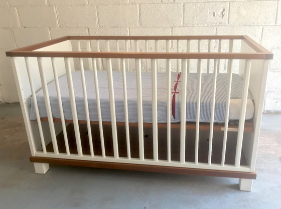Image 1 of Cot convertible into junior bed, box spring, mattress, sheets, Hülsta Casalino model.