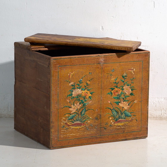 Baúl antiguo pintado en madera de pino – China, circa 1900 – Armarios de almacenamiento (photo 4 of 40)