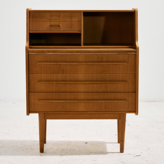 Image 1 of MK10401 Deens Eiken Bureau