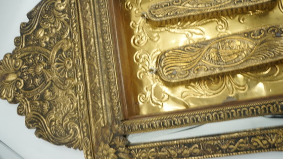 Image 1 of Niederländischer antiker, verzierter Messing-Galeriespiegel, Bürsten, Wandglas, Kupferschrank