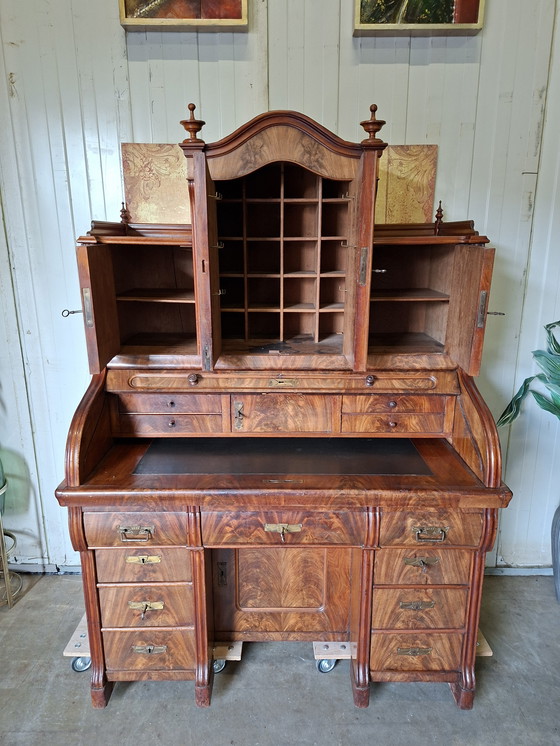 Image 1 of Antiker Louis-Philippe-Sekretär mit Rollladen, aus Mahagoniholz