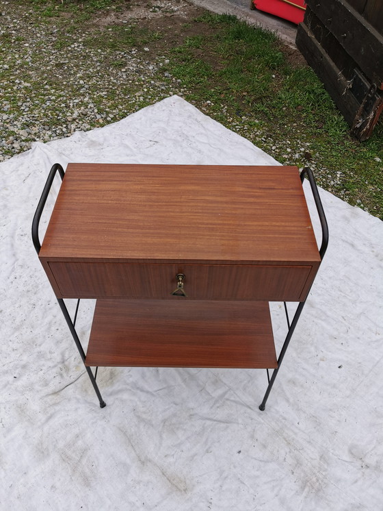 Image 1 of Italienischer Eingangstisch/Nachttisch