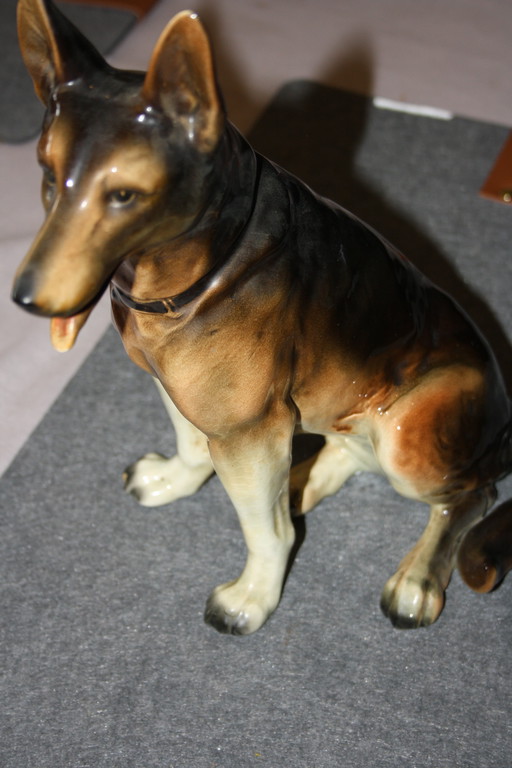 Chien Cortendorf - Grand, assis (Figurine en céramique)