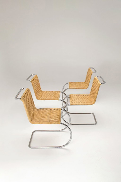 Een set van vier "S 533 R" Cantilever Chairs - Mies van der Rohe
