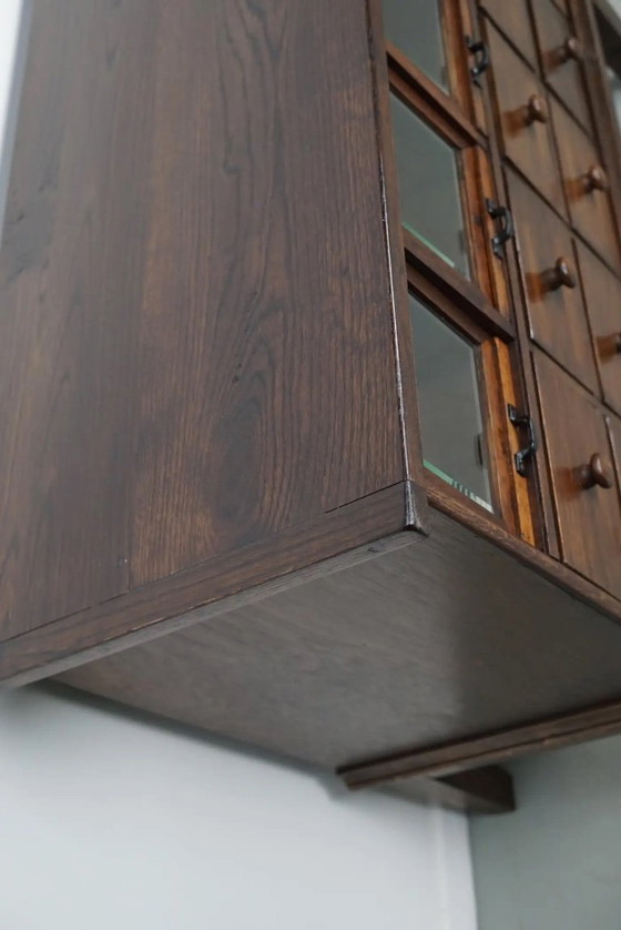 Image 1 of Antiguo armario de mercería alemán de roble, años 20/30