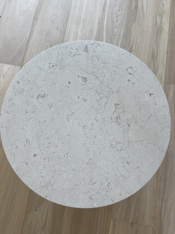 Image 1 of Menu Androgyne sidetable marble top
