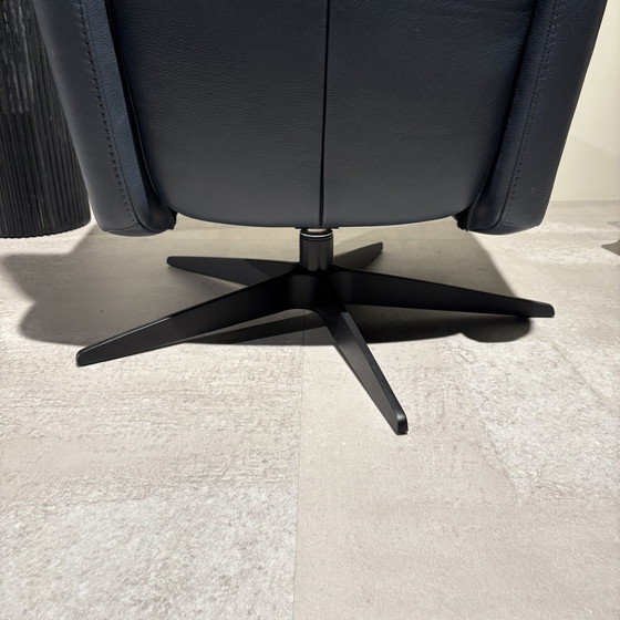 Image 1 of The Future New Fabulous 300 recliner