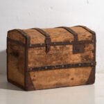 Baúl de viaje antiguo de madera de pino – Europa Central, circa 1900 – Armarios de almacenamiento, Iron (photo 6 of 28)