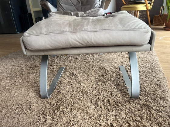 Sillón COR Swing de cuero con reposapiés – Sillones, Leather (photo 5 of 6)