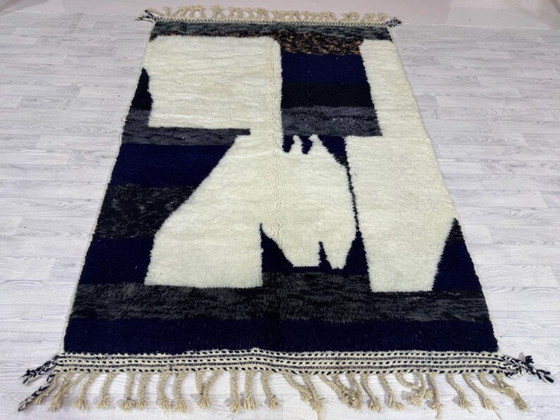 Image 1 of Moroccan rug 260cmx160cm 