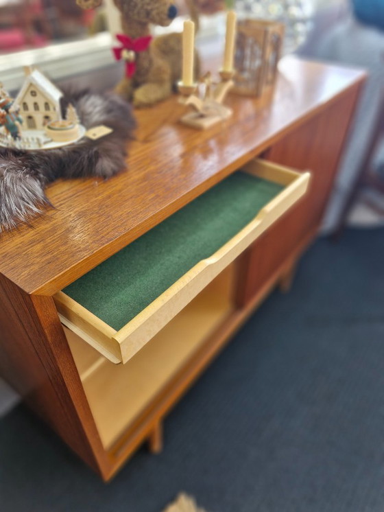 Image 1 of Vintage kast / dressoir met lade en schuifdeurtjes