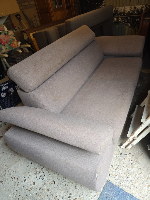 Canapé 2 places 2,5 places en tissu gris avec appuis-tête et latéraux réglables