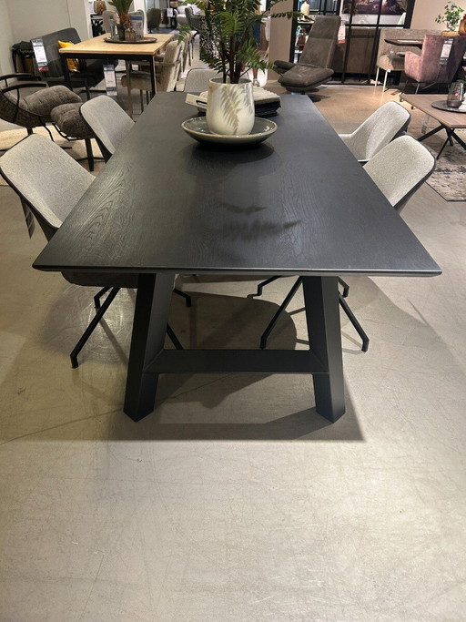 Selectio - Old Black Oak – INHOUSE, eettafels, Wood