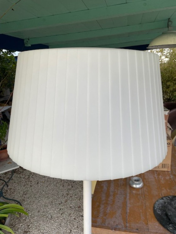 Image 1 of Lampada da terra modernista Folds di Vibia - Lampada di design