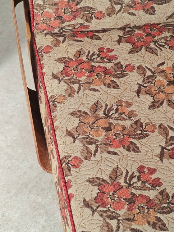 Folding sofa bed Canapé banquette Interier Praha 1960 floral pattern fabric – 3-5 seaters, Wood (photo 12 of 30)