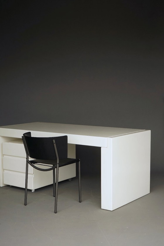 Vintage Bureau met Rolcontainer, jaren 70, Hout, Wit, Minimalisme (foto 3 van 14)