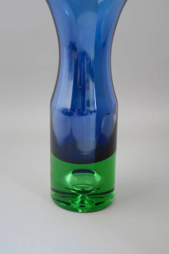 Image 1 of Mid-century modern Scandinavian bright blue and emerald green glass vase from Borgström Åseda, Sweden