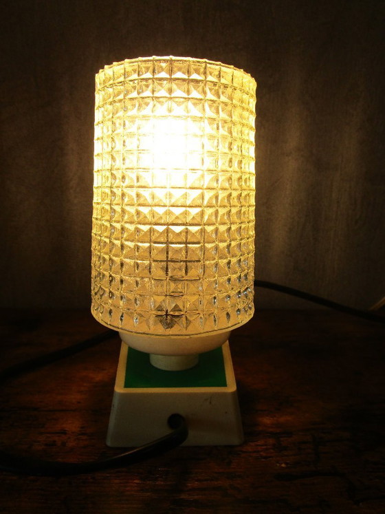 Image 1 of Bellissima lampada da comodino vintage - anni '60/'70 - Verde con rilievo in vetro