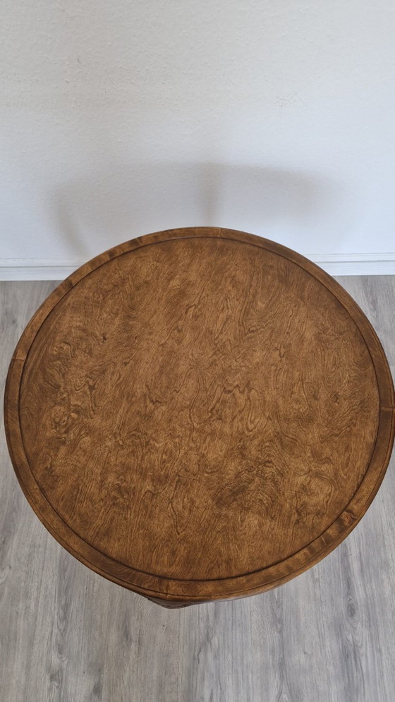 Image 1 of Ronde, gebeeldhouwde bijzettafel, 78 cm