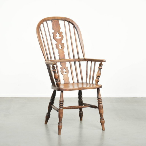Antieke Engelse spijlenstoel, Windsor chair/ bijzetstoel uit begin 19e eeuw met mooie diepe kleuren
