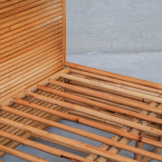 Image 1 of Lit de jour en rotin Mid Century (2 Disponibles)
