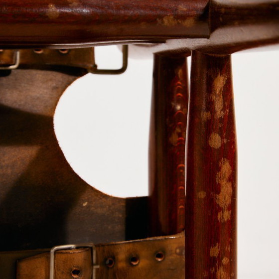 Image 1 of Poltrona e pouf in pelle di vitello ungherese, set da 2