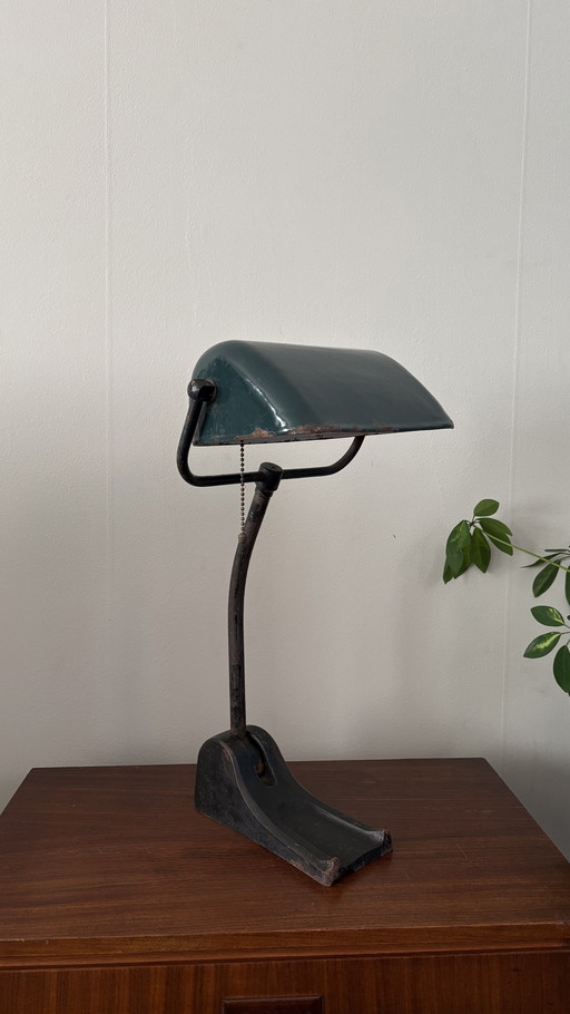 Bauhaus "Bank" lamp uit de jaren 1930 (Hellux)
