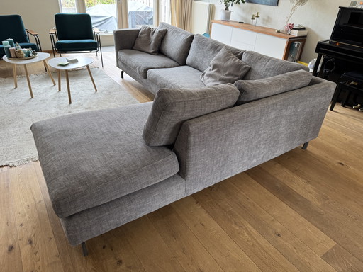 Geräumiges Ecksofa mit Chaiselongue von Movani