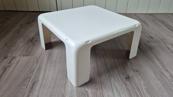 Image 1 of Vintage witte bijzettafel van C&B/B&B Italia, model 4 Gatti, Nr. 1