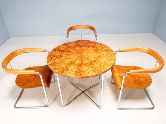 Image 1 of Tsjechoslowaakse functionalistische eethoek, toegeschreven aan Jindřich Halabala, jaren 1930-1940.