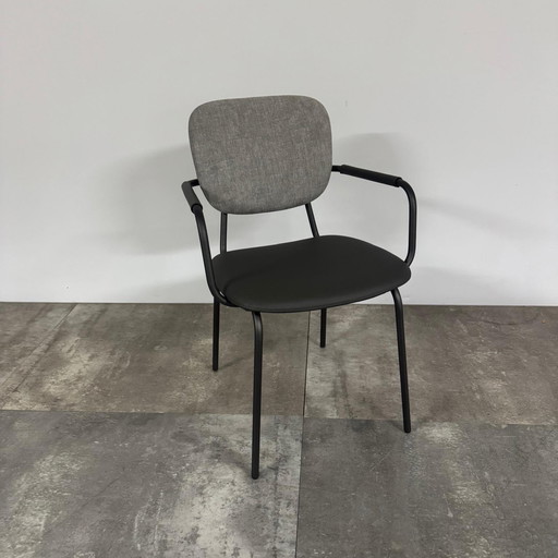 Moore 1.0  Set van 4