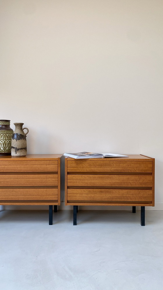 Image 1 of Vintage Wooden Chest of Drawers With 3 Drawers And Metal Legs