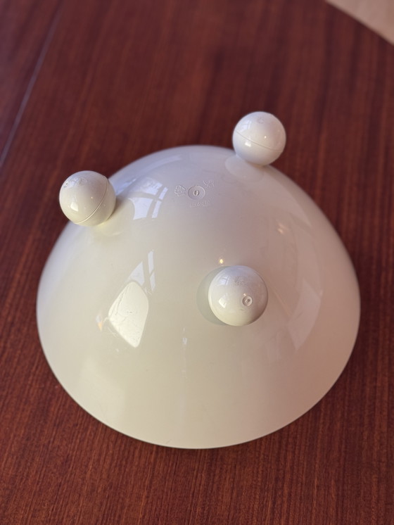 Image 1 of Vintage Brabantia schaal wit - Space Age design met bolpootjes - jaren 70/80