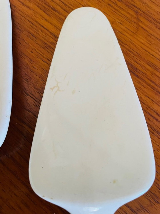 Image 1 of Plat à pâtisserie et pelles à gâteaux vintage en porcelaine de Gien, ensemble de 3