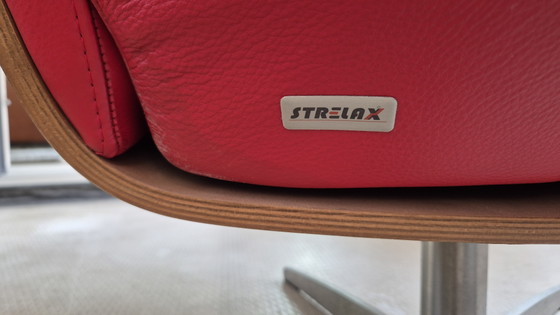 Image 1 of sillón reclinable rojo