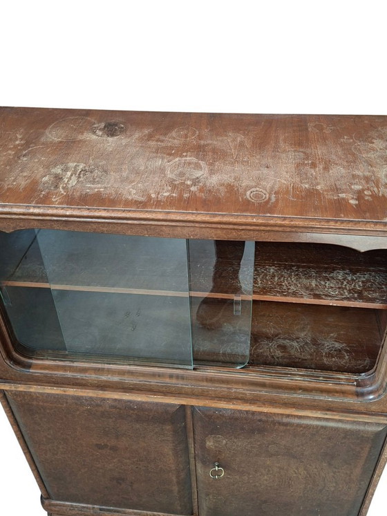 Image 1 of Vitrine vintage en loupe de noyer des années 1940/1950 – Design italien du milieu du siècle