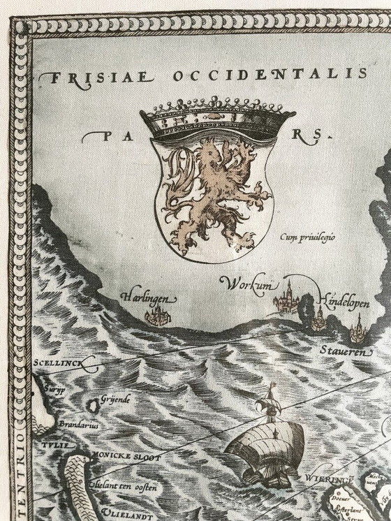 Image 1 of Ingelijste kaart van Nederland uit 1570 door Ortelius, Theatrum Orbis Terrarum, gedrukte reproductie op stof