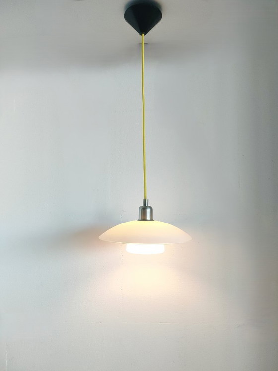 Image 1 of Vintage/Retro 'Nordic style' diffuus matwit glazen plafondlamp