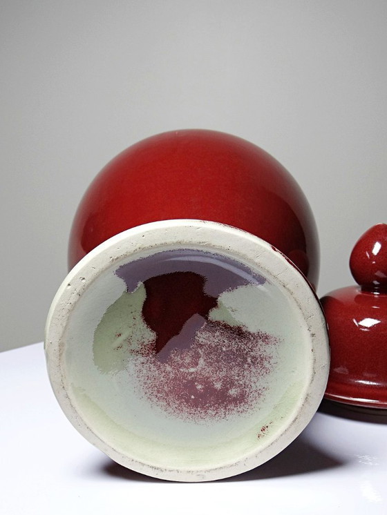 Image 1 of Vase couvert, pot à gingembre chinois céramique sang de boeuf et céladon