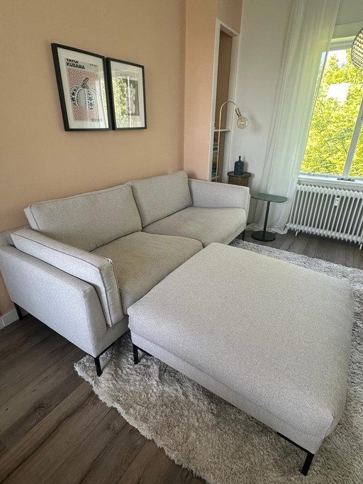 Beautiful sofa for sale, hocker included 